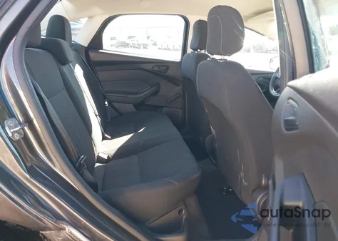 2018 Ford Focus S from USA, damaged, VIN 1FADP3E21JL275312